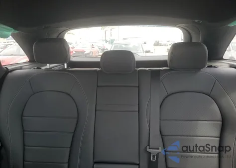 2018 Mercedes-Benz Glc 300 4Matic z USA, uszkodzony, nr VIN WDC0G4KB4JV069001